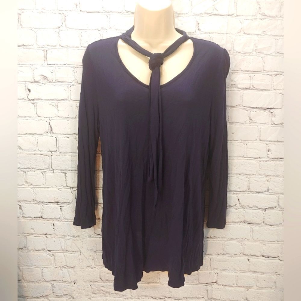 Diane Gilman Navy Medium 100% Rayon Blouse